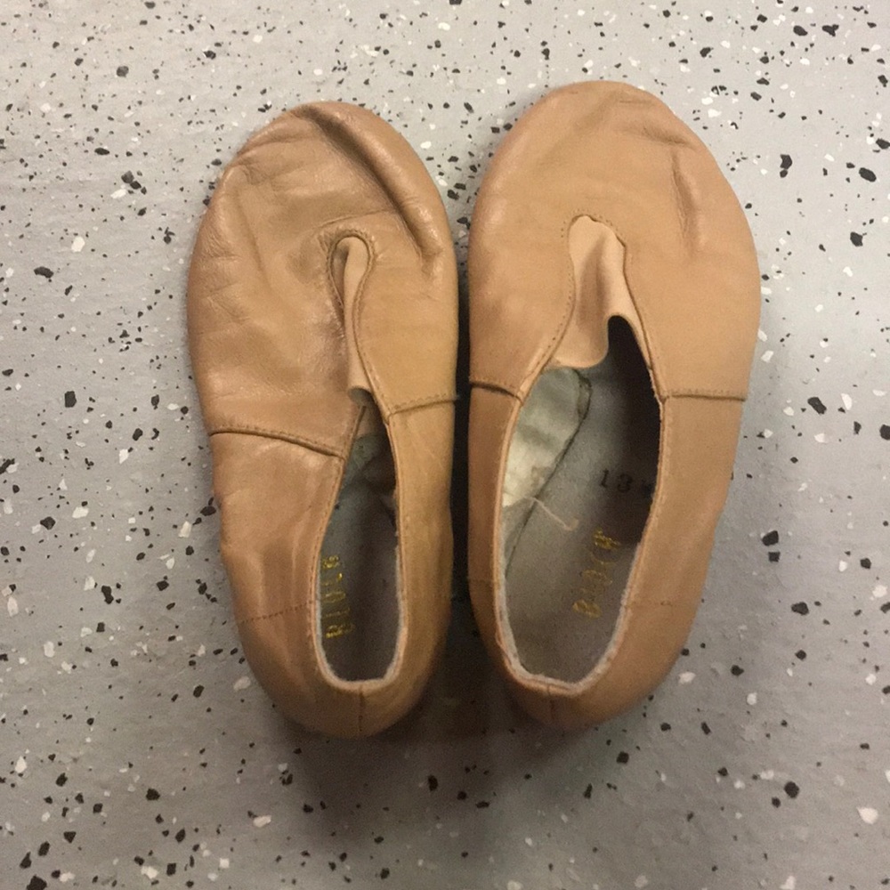 Bloch super jazz tan jazz shoes.